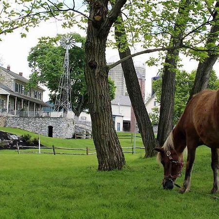 Rocky Acre Farm Bed & Breakfast Mount Joy Buitenkant foto